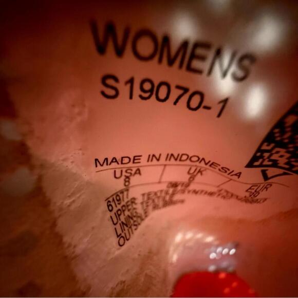 Saucony Women' Endorphin 3 Size 8 Track Spike Shoe - Picture 6 of 6